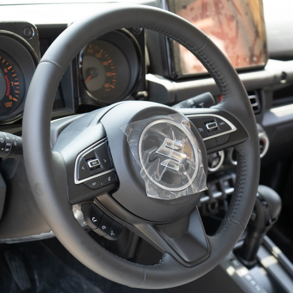 Suzuki Jimny 2025