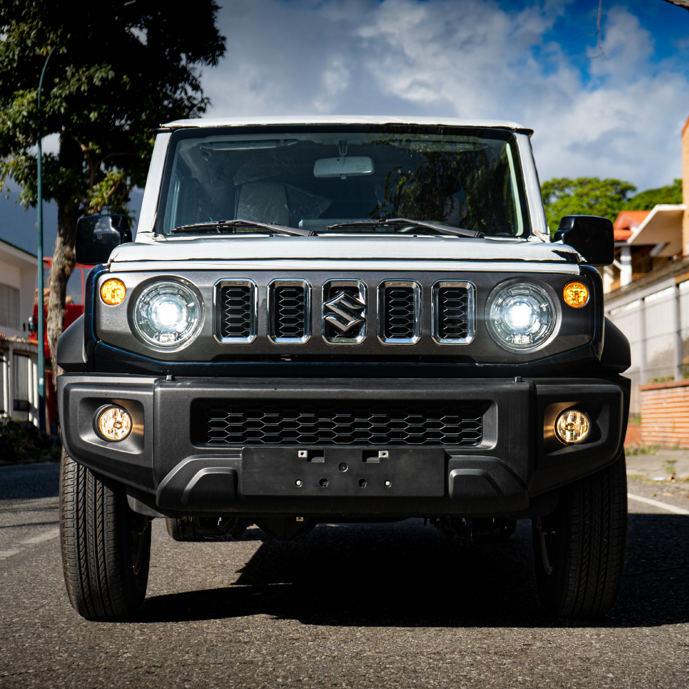 Suzuki Jimny 2025